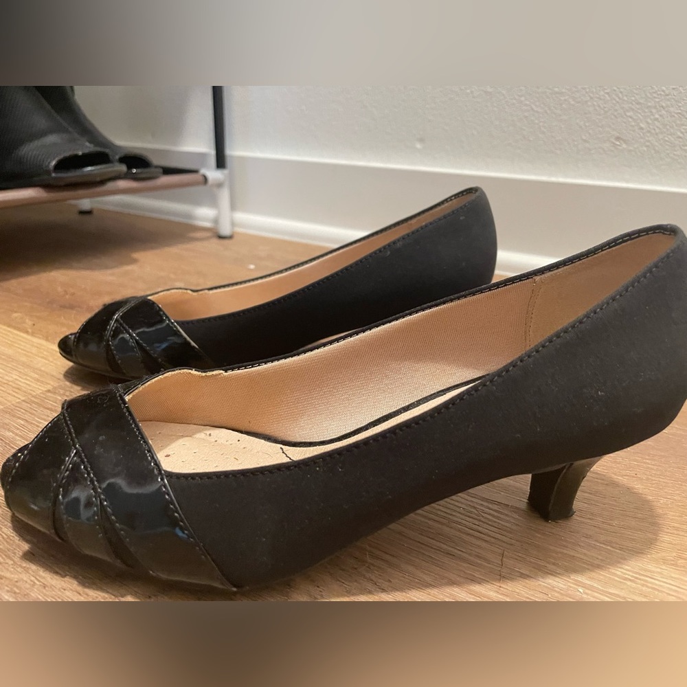 Lifestride Peep Toe Kitten Heels 🐈‍⬛ 👠